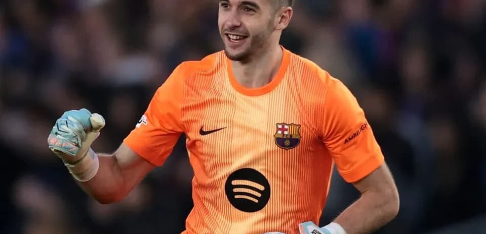 Portero de Barcelona celebrando durante el partido