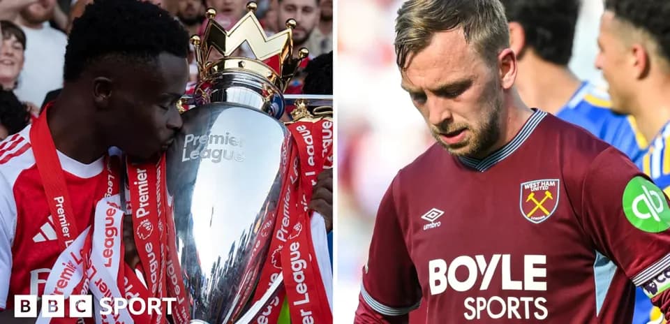 Jugador celebrando con trofeo Premier League y otro decepcionado