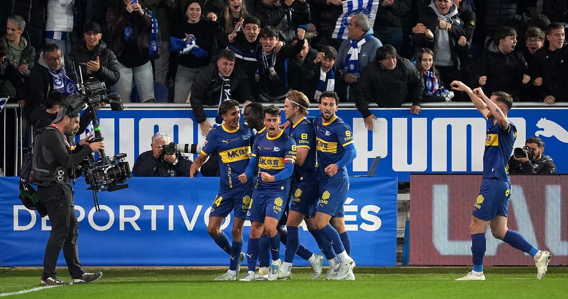 Celebración de Alavés tras un gol