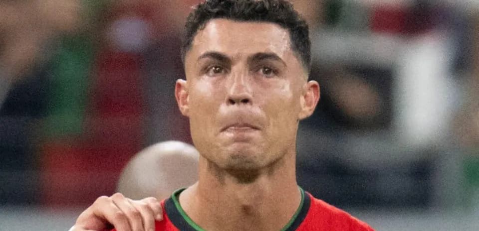 Jugador con camiseta de Portugal tras un partido