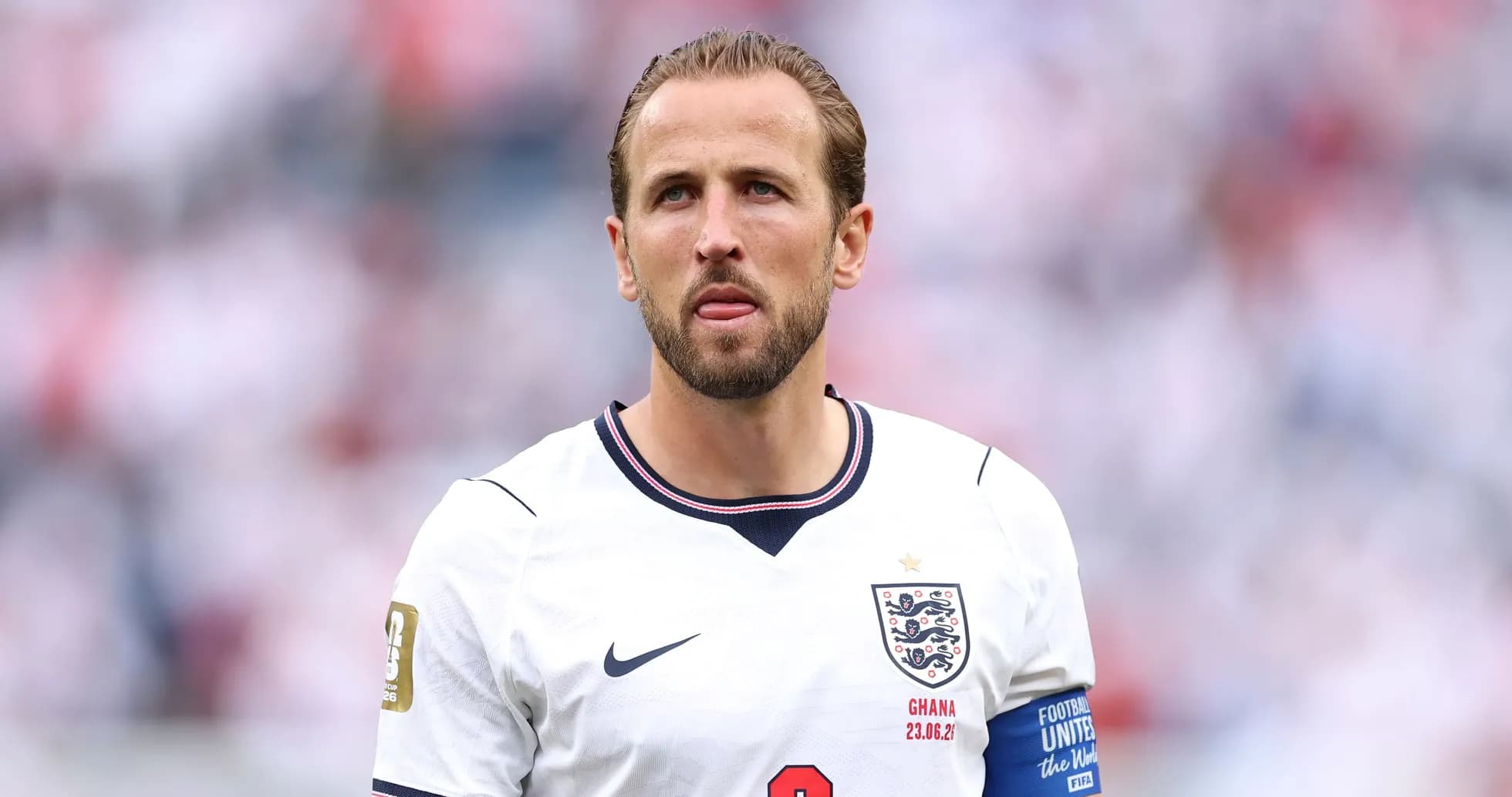 Jugador con camiseta de Inglaterra durante el partido