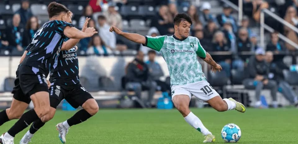 Jugador de Spokane Velocity en acción contra Boise