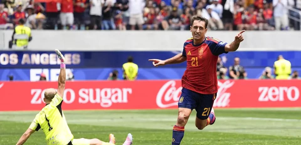 Jugador de España celebrando un gol