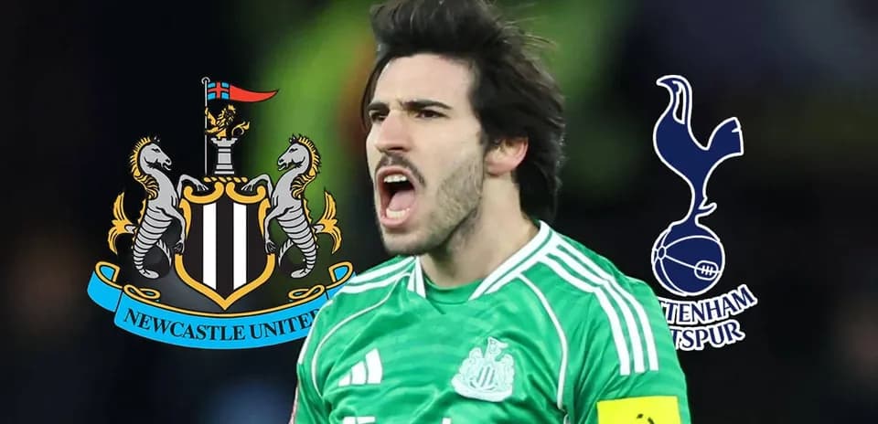 Portero de Newcastle United celebrando un momento del partido