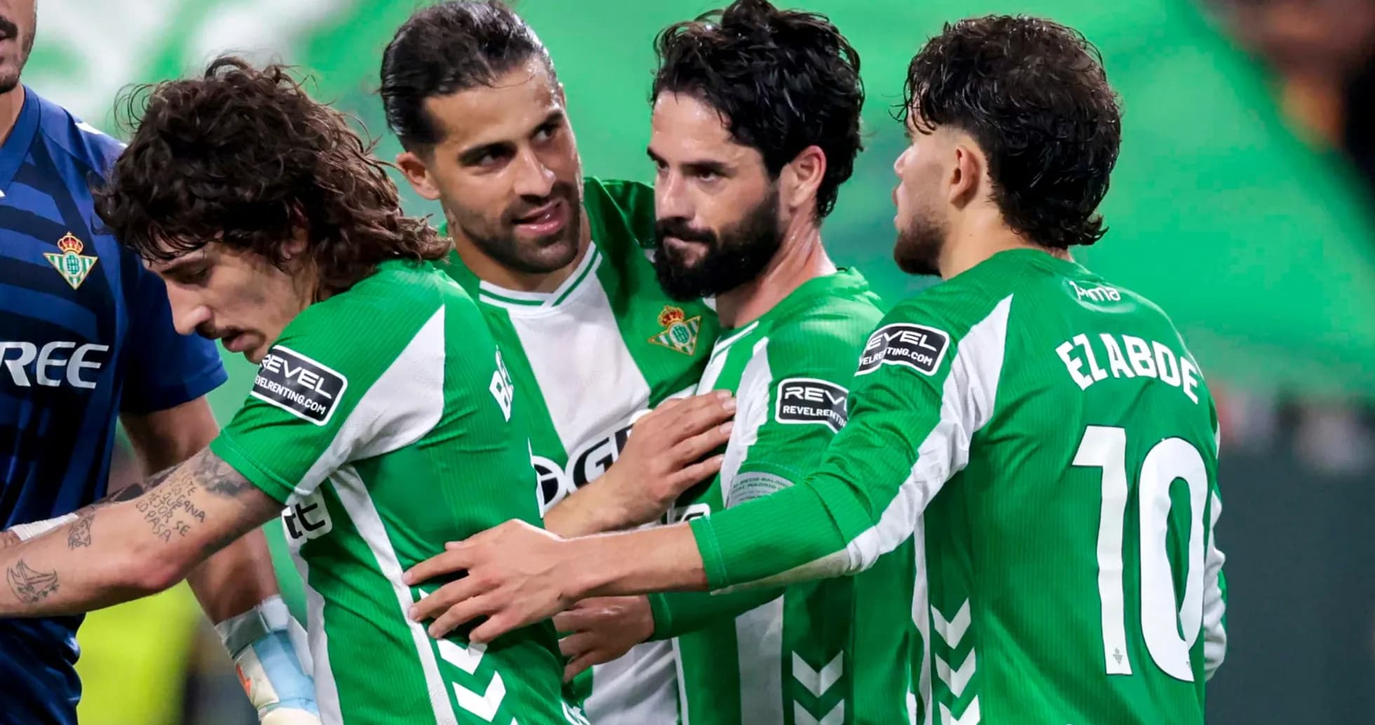Jugadores del Real Betis celebrando un gol