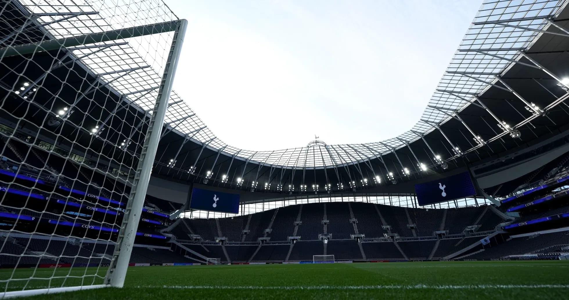 Vista del estadio Tottenham Hotspur desde la portería