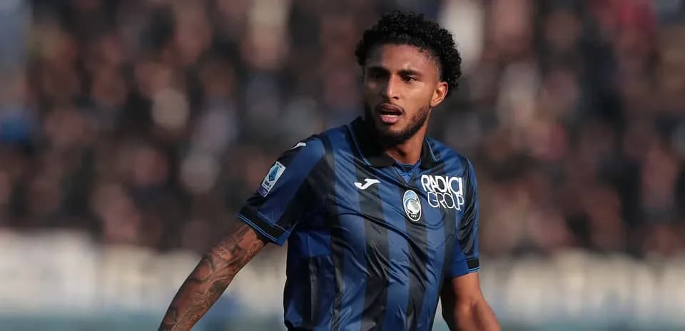 Jugador de Atalanta en acción durante un partido