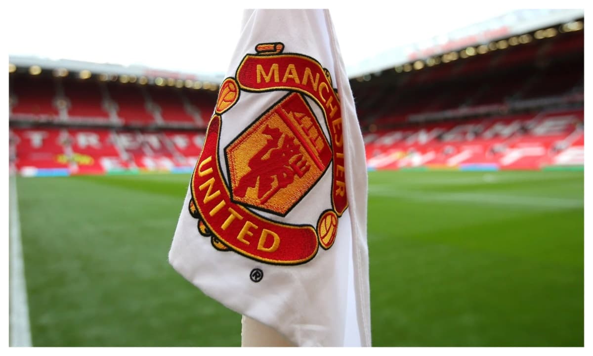 Bandera de Manchester United en Old Trafford