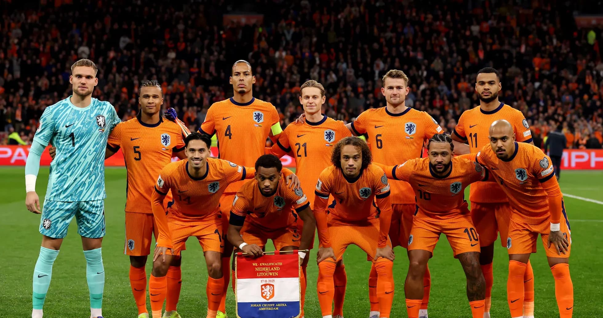 Equipo de fútbol de Países Bajos posando