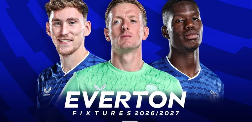 Jugadores de Everton con camisetas en fondo azul