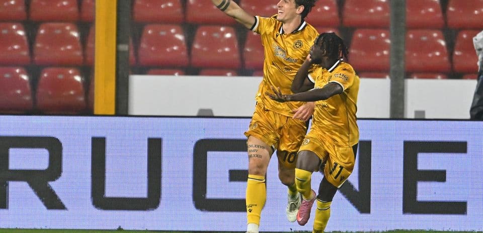 Jugadores de Udinese celebrando un gol