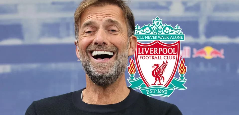 Entrenador de Liverpool sonriente en conferencia de prensa