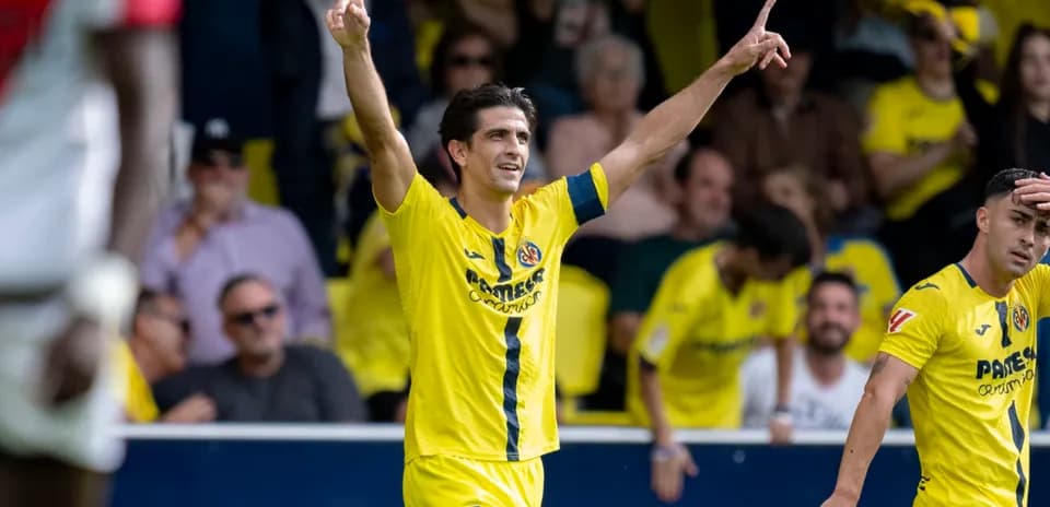 Jugador del Villarreal celebrando un gol