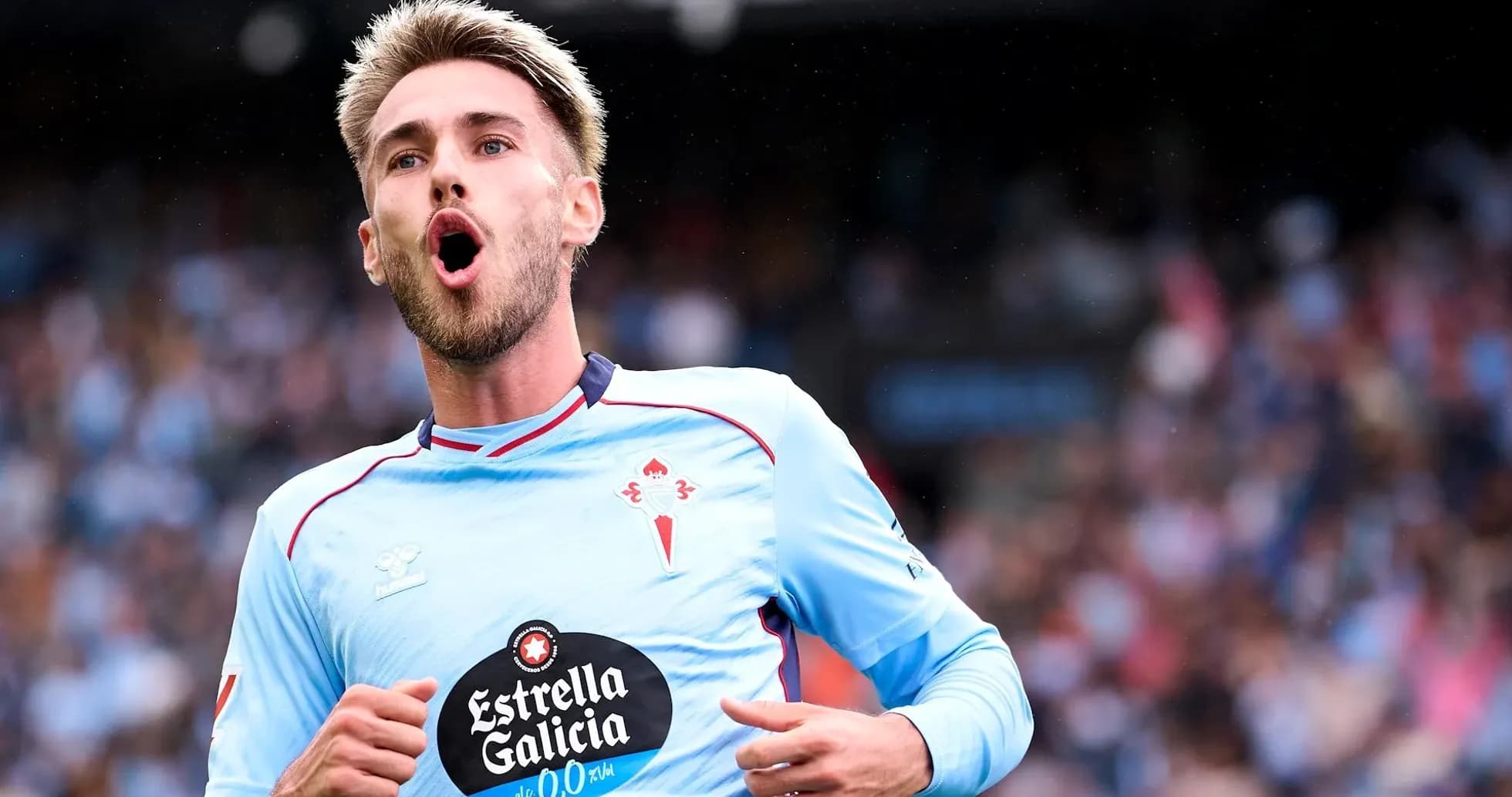 Jugador de Celta Vigo celebrando un gol