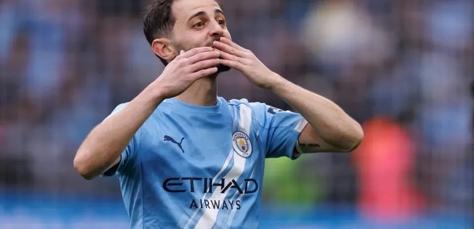 Jugador de Manchester City celebrando en el campo