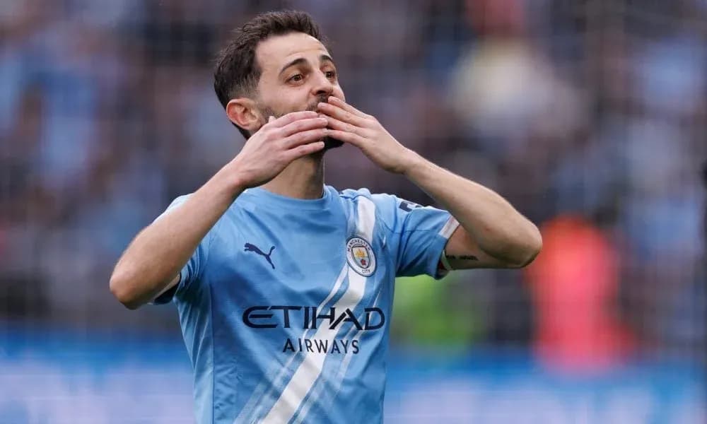 Jugador de Manchester City celebrando en el campo