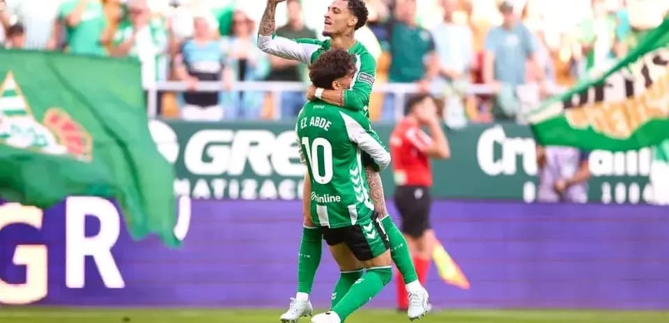 Jugadores de Real Betis celebrando un gol