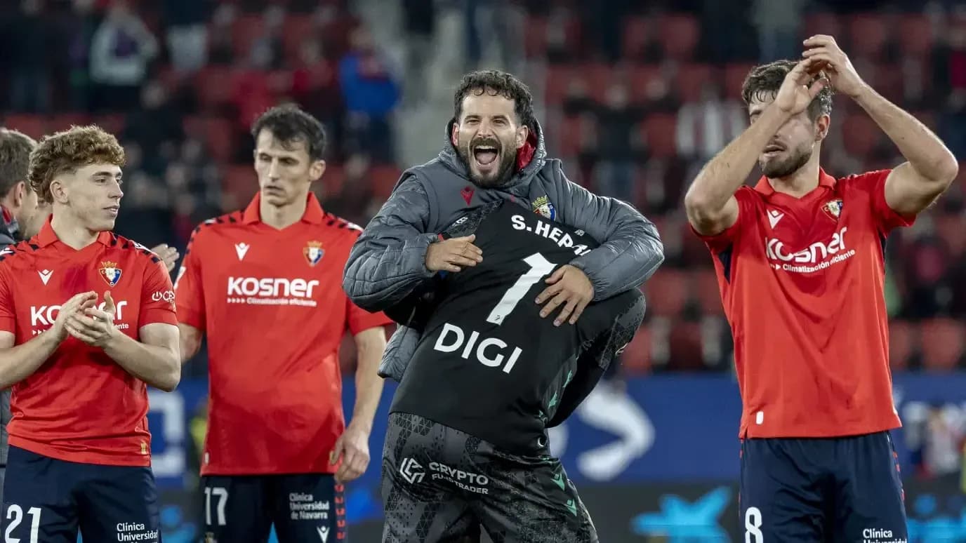 Jugadores de Osasuna celebrando tras el partido