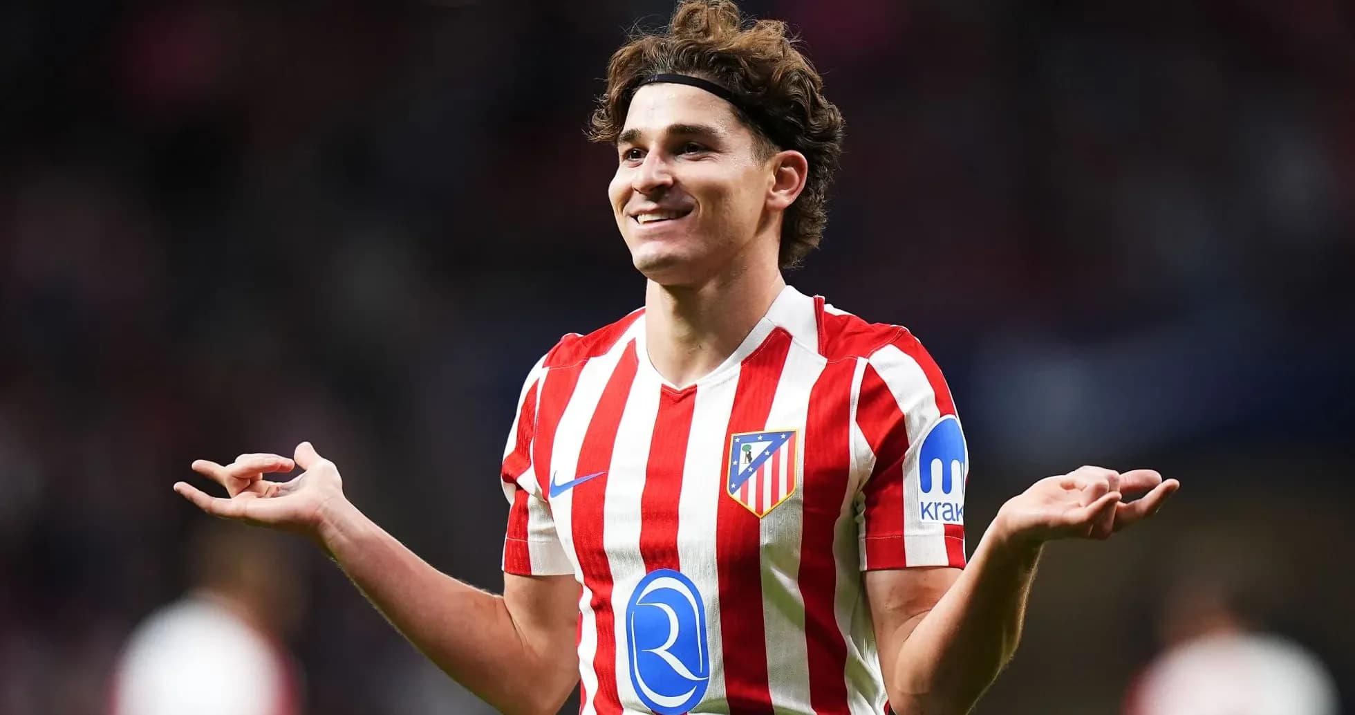 Jugador de Atlético de Madrid celebrando en el campo