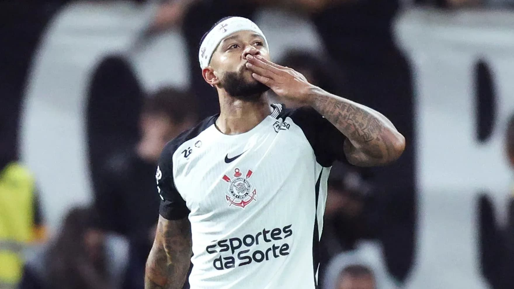 Jugador de Corinthians celebrando con gesto de beso