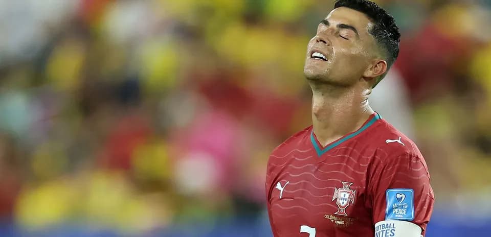 Cristiano Ronaldo con expresión de frustración en el partido