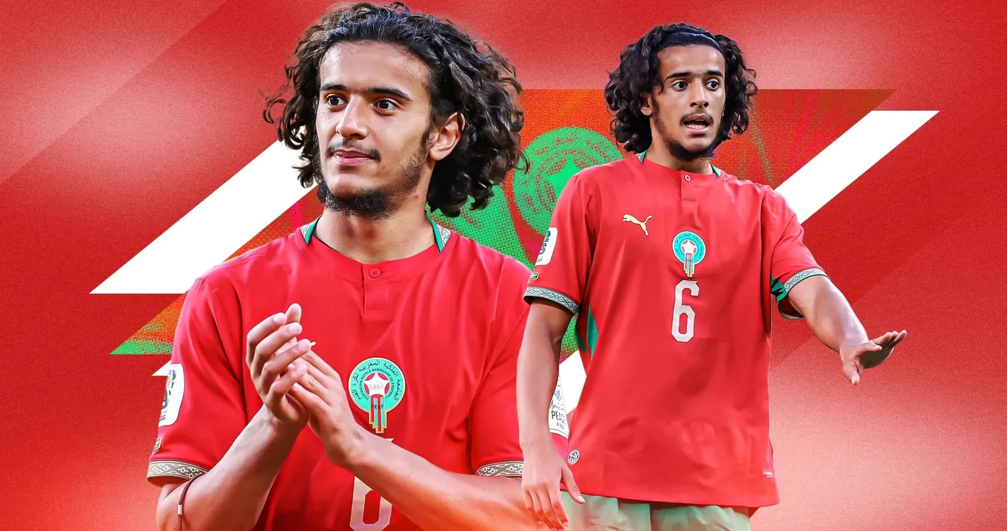 Jugador de Marruecos en camiseta roja durante el partido