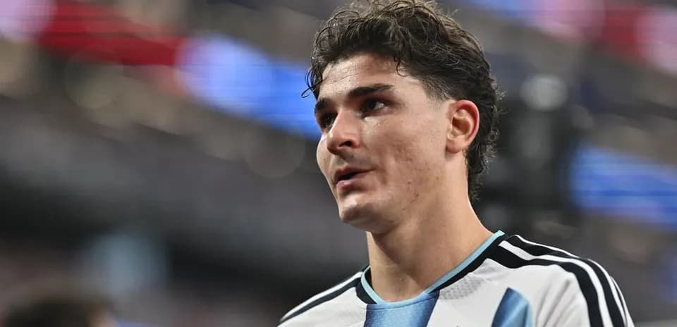 Jugador argentino en la cancha durante un partido