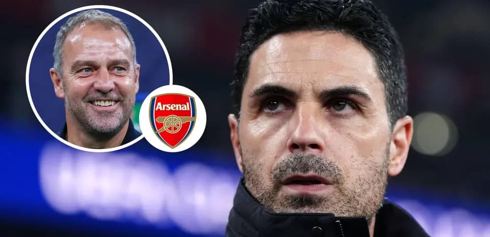 Entrenador de Arsenal observando el partido