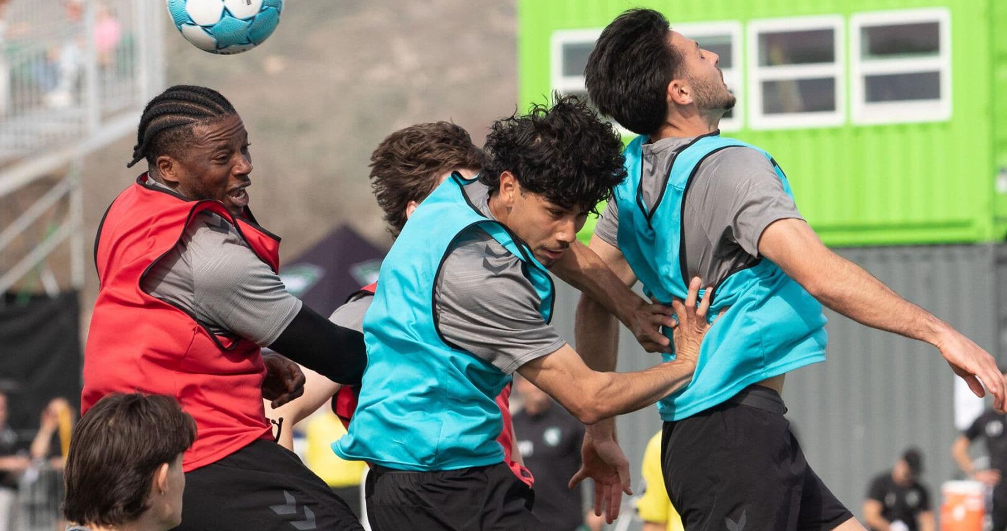 Entrenamiento de jugadores de Spokane Velocity