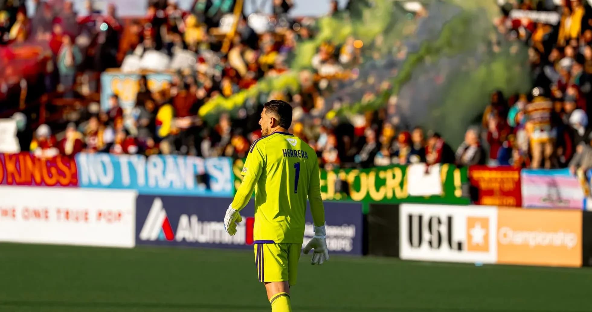 Portero durante el partido de fútbol