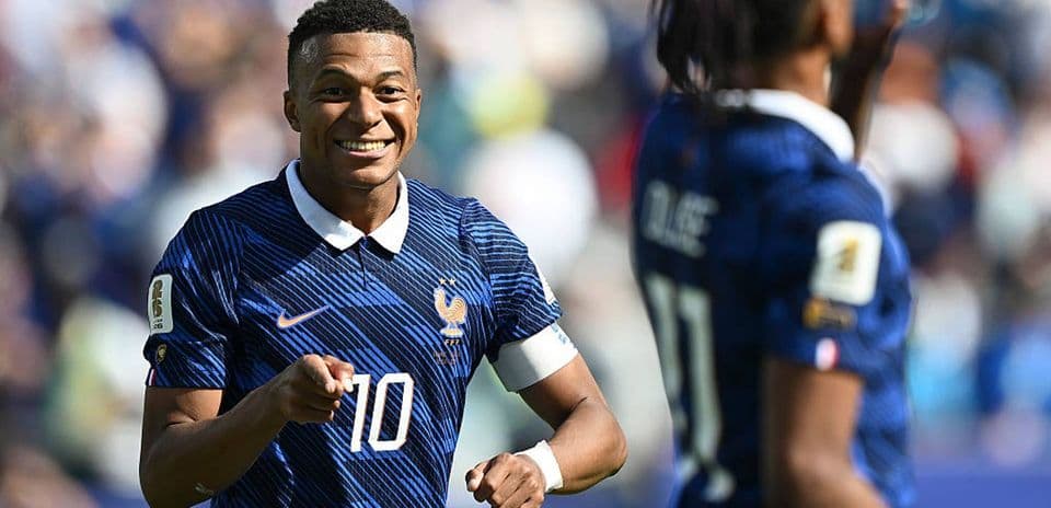 Calificaciones de Francia vs Senegal: Mbappé Brilla y Rompe Récords en el Debut Mundialista
