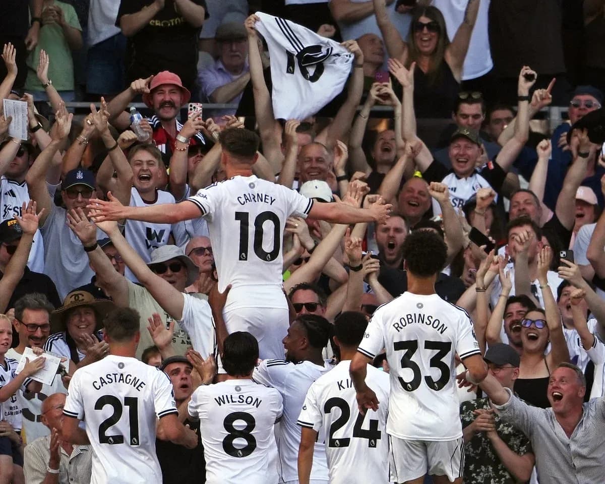 Celebración de los aficionados de Fulham Celebración de los aficionados de Fulham