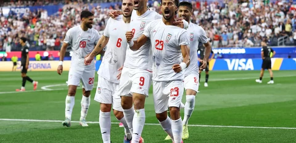 Jugadores de Irán celebrando un gol Jugadores de Irán celebrando un gol