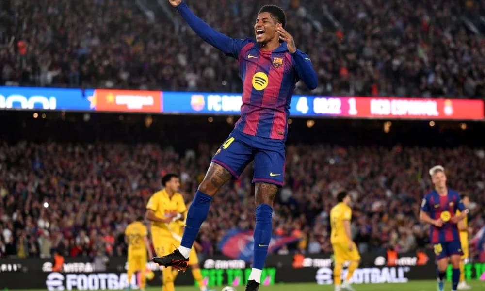 Jugador de Barcelona celebrando un gol en el Camp Nou Jugador de Barcelona celebrando un gol en el Camp Nou