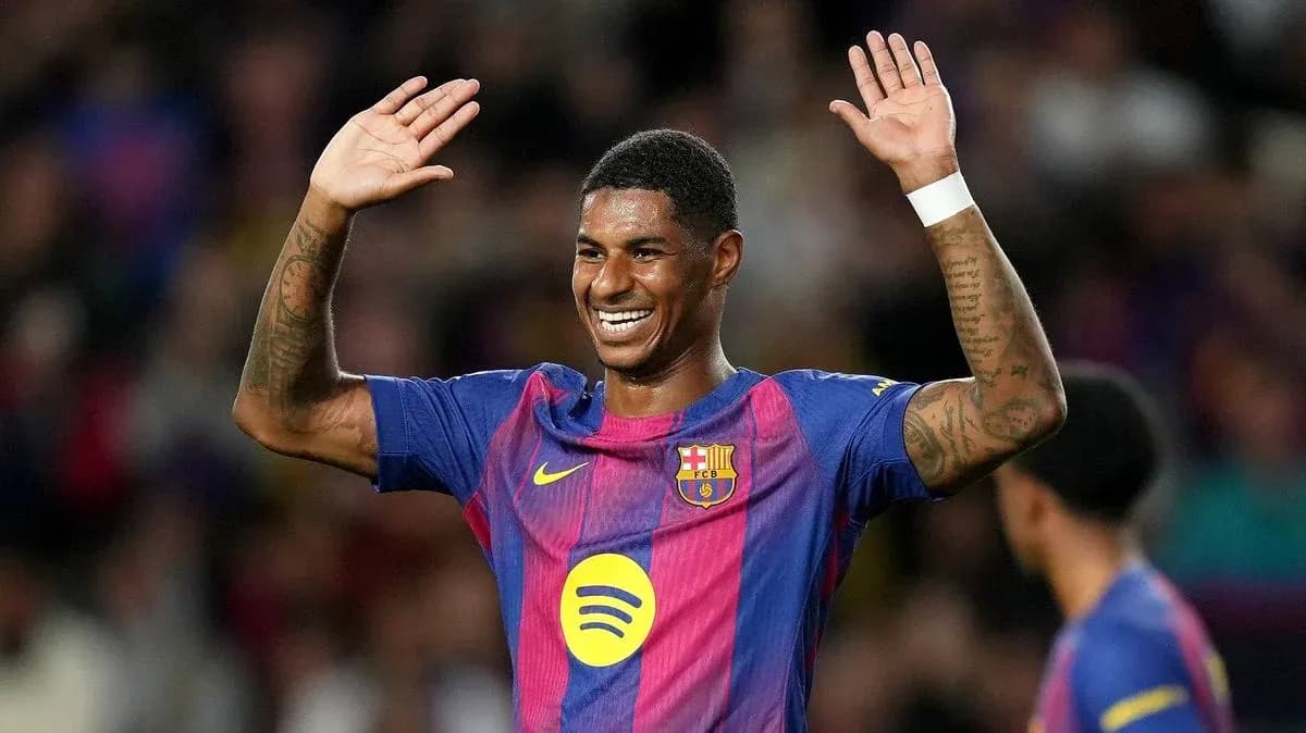Jugador del FC Barcelona saludando al público Jugador del FC Barcelona saludando al público