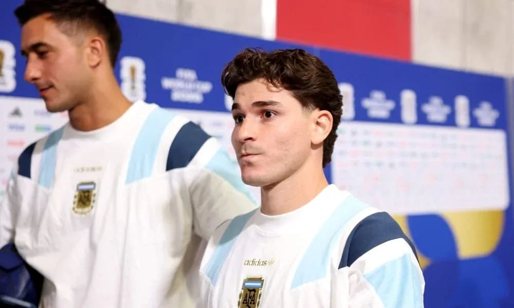 Jugadores argentinos en zona mixta antes del partido Jugadores argentinos en zona mixta antes del partido