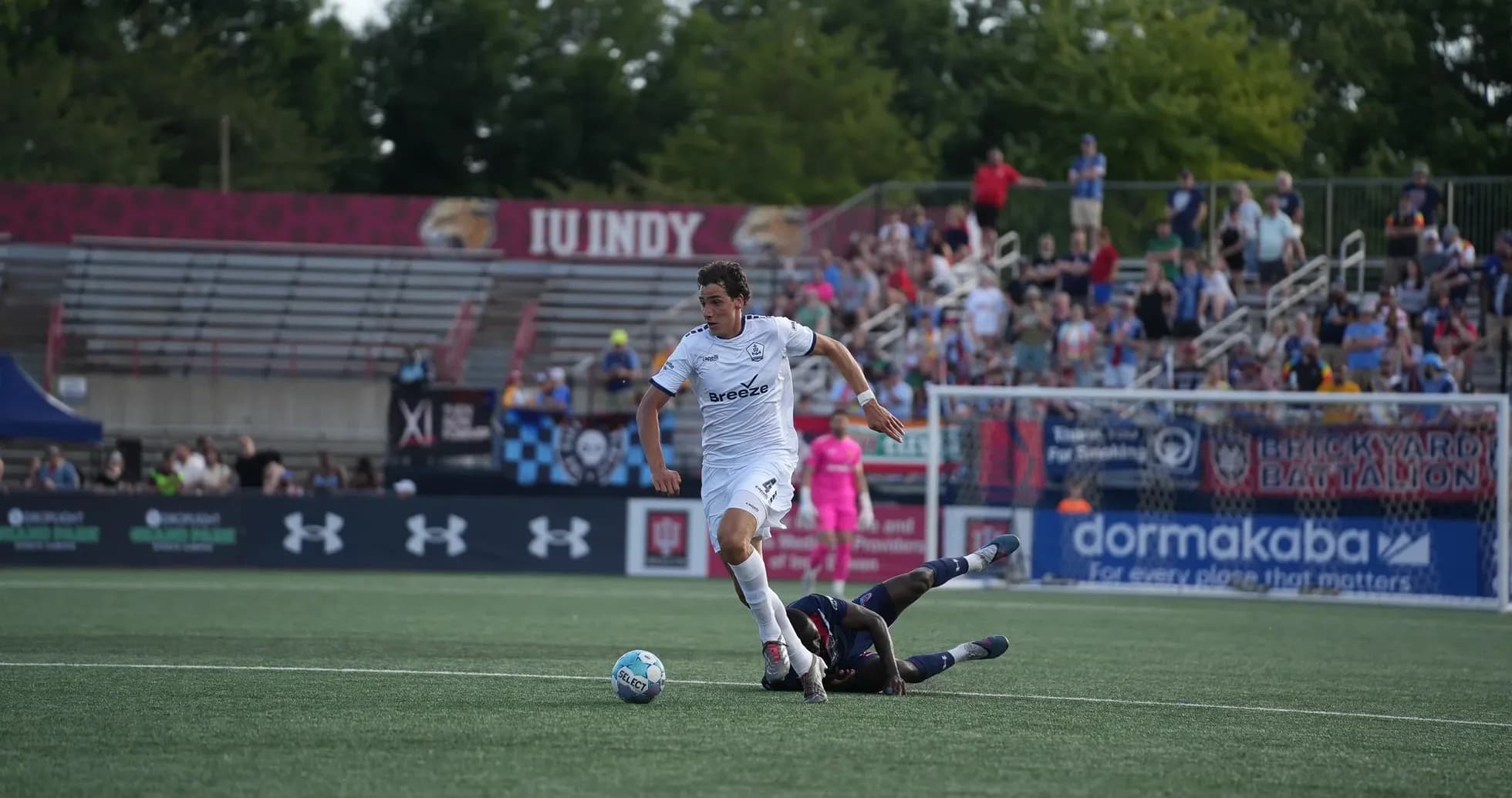 Jugador de Indy Eleven durante el partido Jugador de Indy Eleven durante el partido