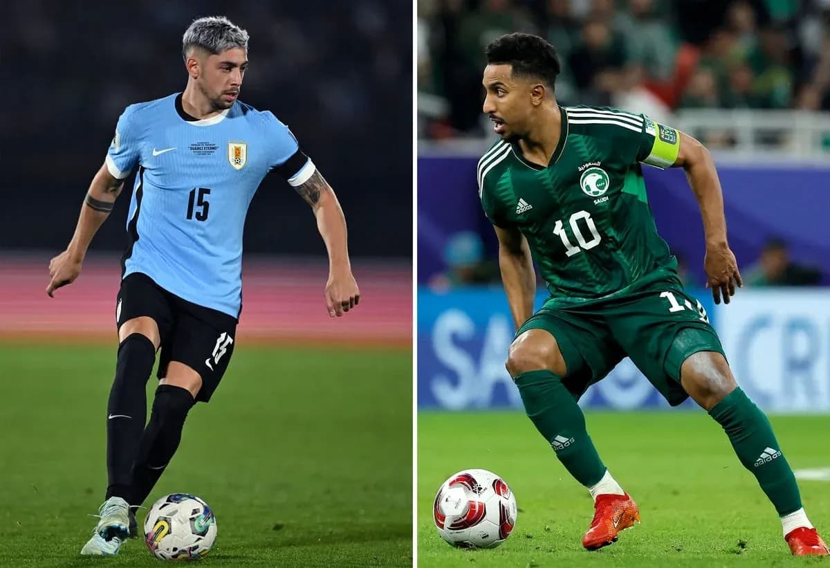 Jugadores de Uruguay y Arabia Saudita en acción Jugadores de Uruguay y Arabia Saudita en acción