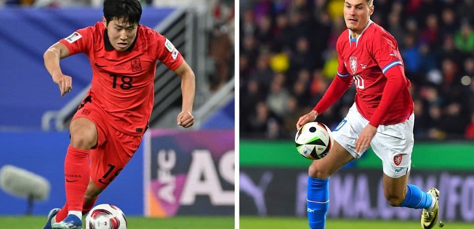 Jugadores de Corea del Sur y República Checa en acción Jugadores de Corea del Sur y República Checa en acción