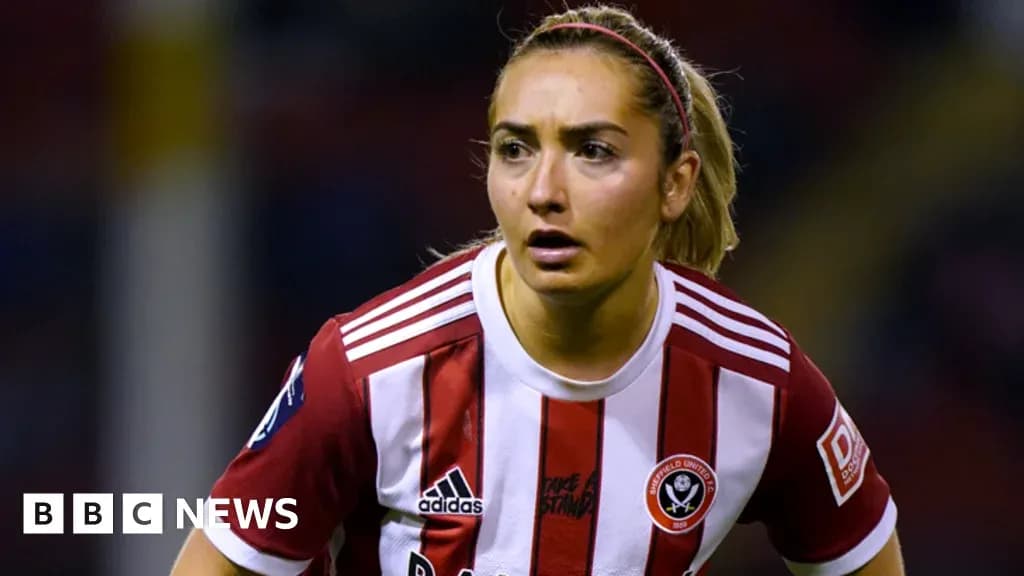 Jugadora de Sheffield United en acción durante el partido Jugadora de Sheffield United en acción durante el partido